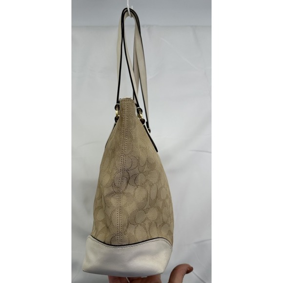 COACH Tote Purse F29958 Signature Canvas Leather Beige White Zipper Shoulder - Picture 12 of 16